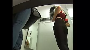 Το μωρό της Ευρώπης γίνεται περιποίηση προσώπου