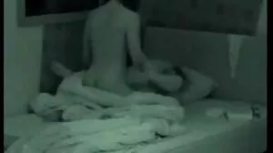Η σαγηνευτική ξανθιά νοικοκυρά Vanessa Cage γαμιέται
