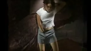 Οι Busty les milfs τρώνε μουνί και λατρεύουν τα πόδια