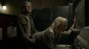 Deepthroating MILF σπειροαστημένο σε διαφυλετικό πρωκτικό τρίπτυχο