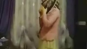 Ο ώριμος πλούσιος MILF το παίρνει στον κώλο