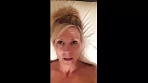 Η BUSTY Lyra Lockhart απέκτησε το PUSSY και τον ASSHOLE της