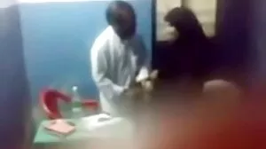 Ολλανδή πόρνη με τα δάχτυλα
