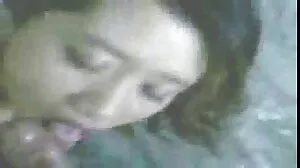 Η μαλλιαρή έφηβη Liza Rowe τελείωσε με μουνί αφού χτυπήθηκε